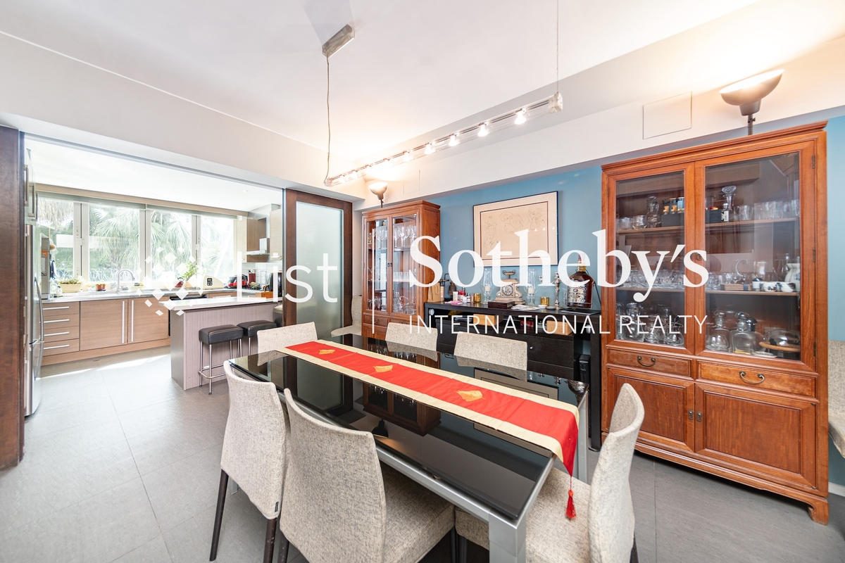 Golden Cove Lookout 金碧苑 | Dining Room