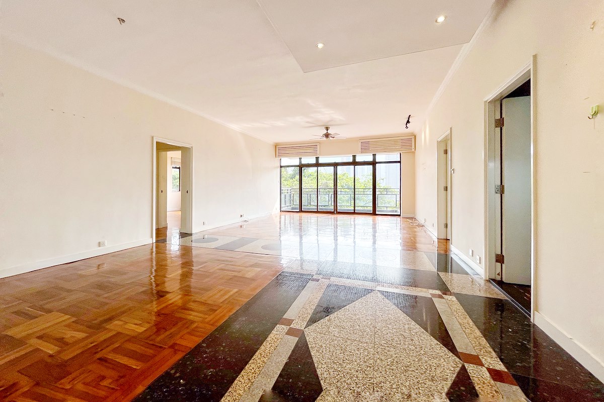 2 Wang Fung Terrace 宏豐台2號 | Living and Dining Room