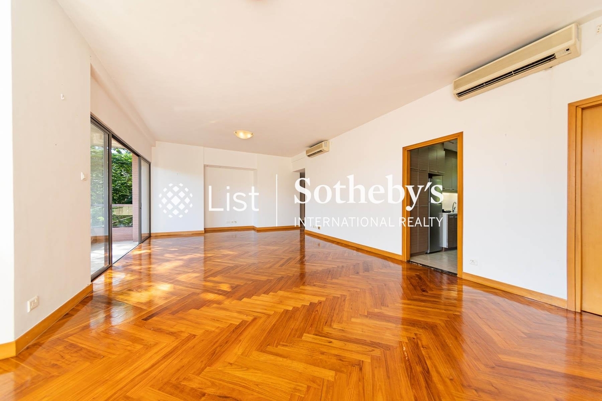 Ho's Villa 松竹苑 | Living and Dining Room