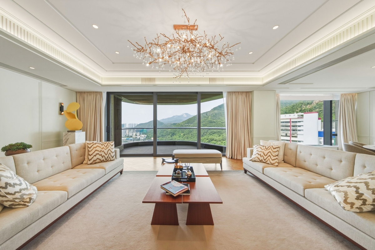 8 Deep Water Bay Drive 深水灣徑8號 | Living Room