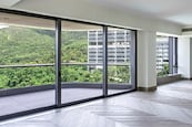 8 Deep Water Bay Drive 深水湾径8号 | Living and Dining Room