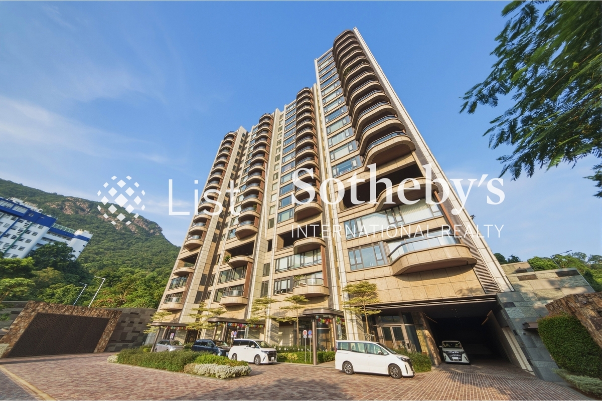 8 Deep Water Bay Drive 深水灣徑8號 | Building Exterior