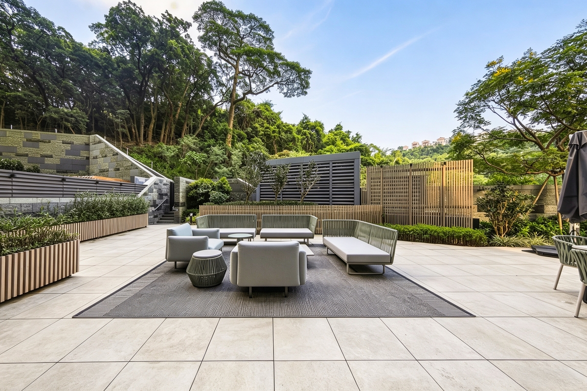 8 Deep Water Bay Drive 深水灣徑8號 | Private Terrace off Living and Dining Room
