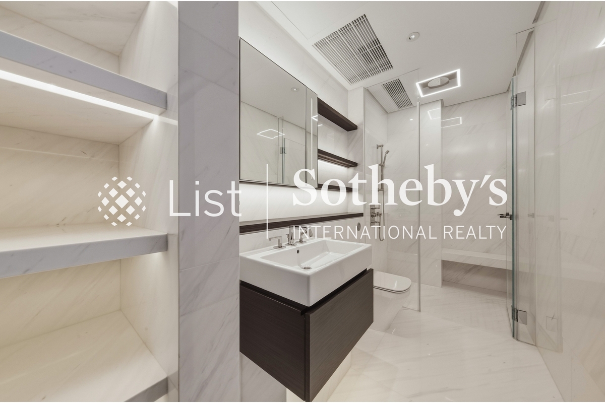8 Deep Water Bay Drive 深水灣徑8號 | Fourth En-suite Bathroom