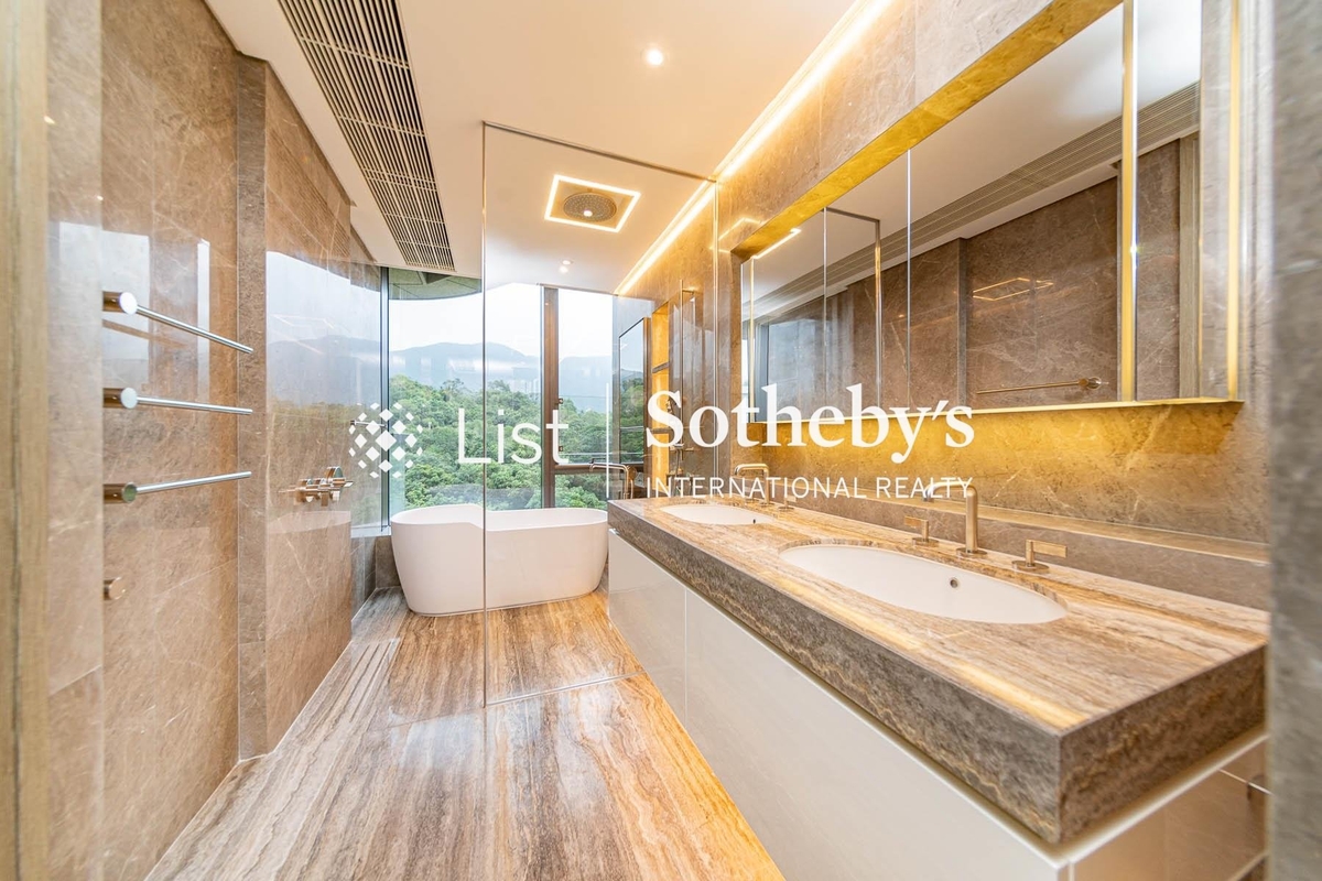 8 Deep Water Bay Drive 深水灣徑8號 | Master Bathroom