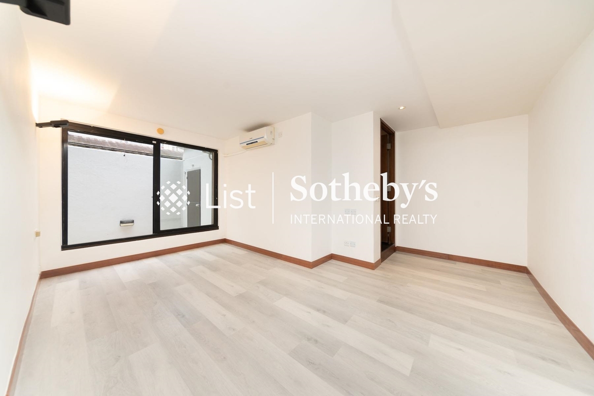 15-21 Broom Road 蟠龍道15-21號 | Master Bedroom