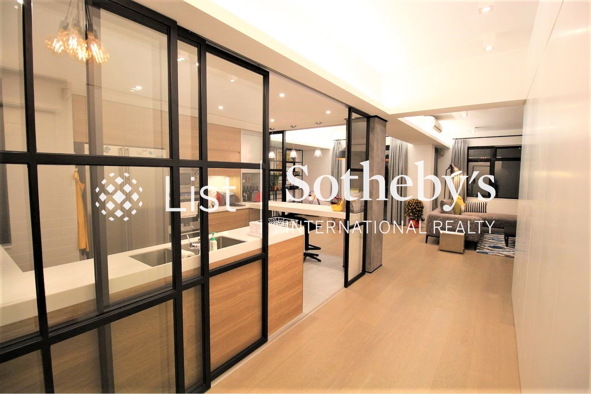 16-20 Broom Road 蟠龍道16-20號 | Kitchen