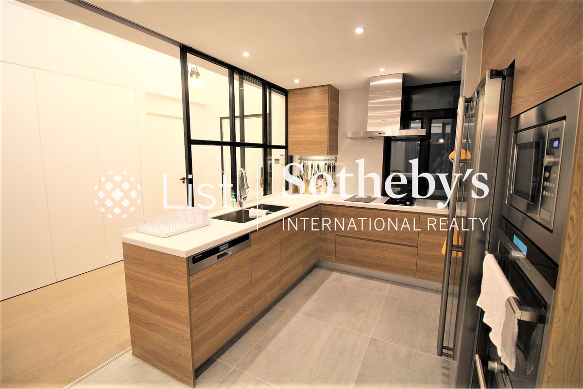 16-20 Broom Road 蟠龍道16-20號 | Kitchen