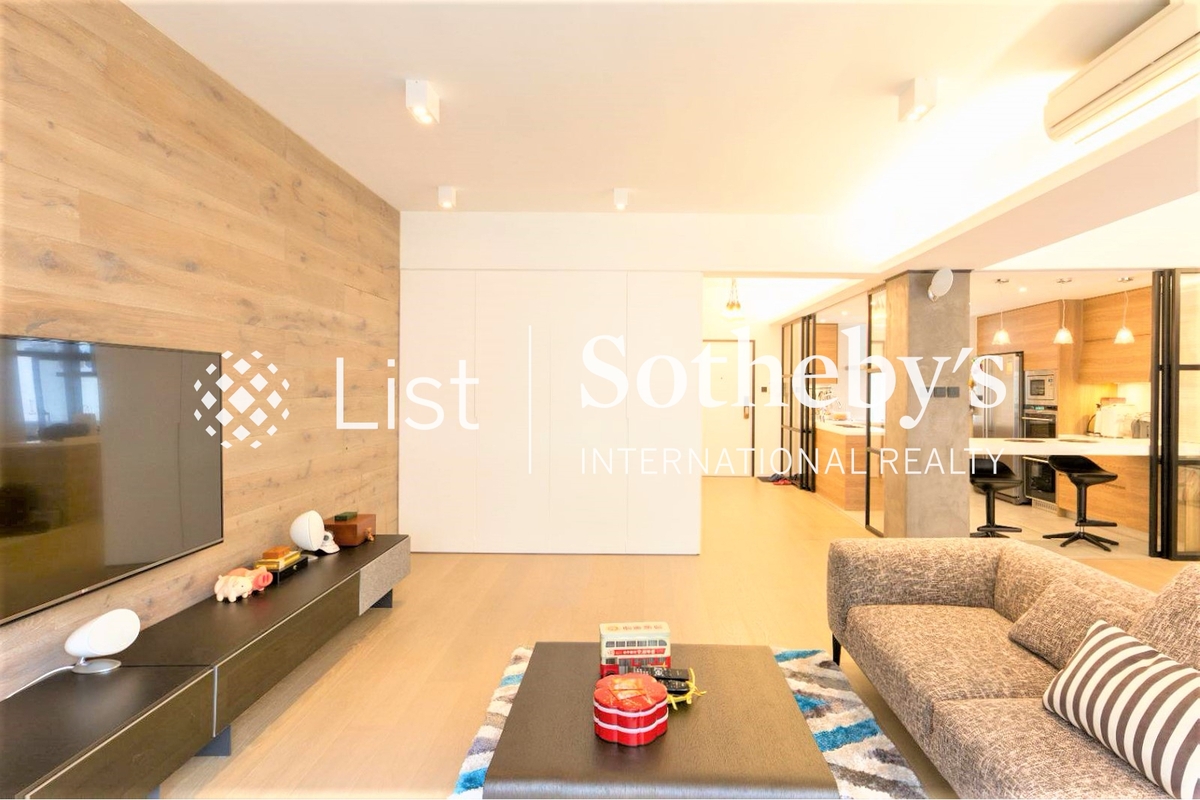 16-20 Broom Road 蟠龍道16-20號 | Living Area