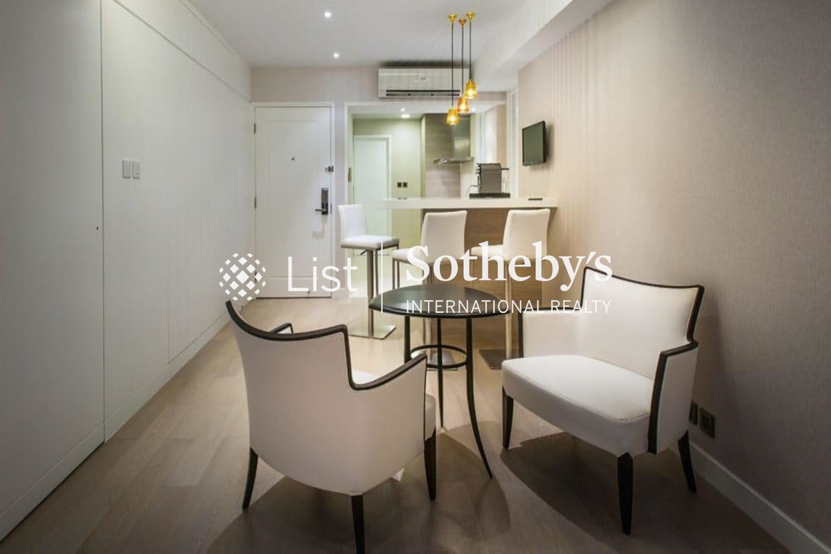 Villa Benesther 輝華小苑 | Living and Dining Area