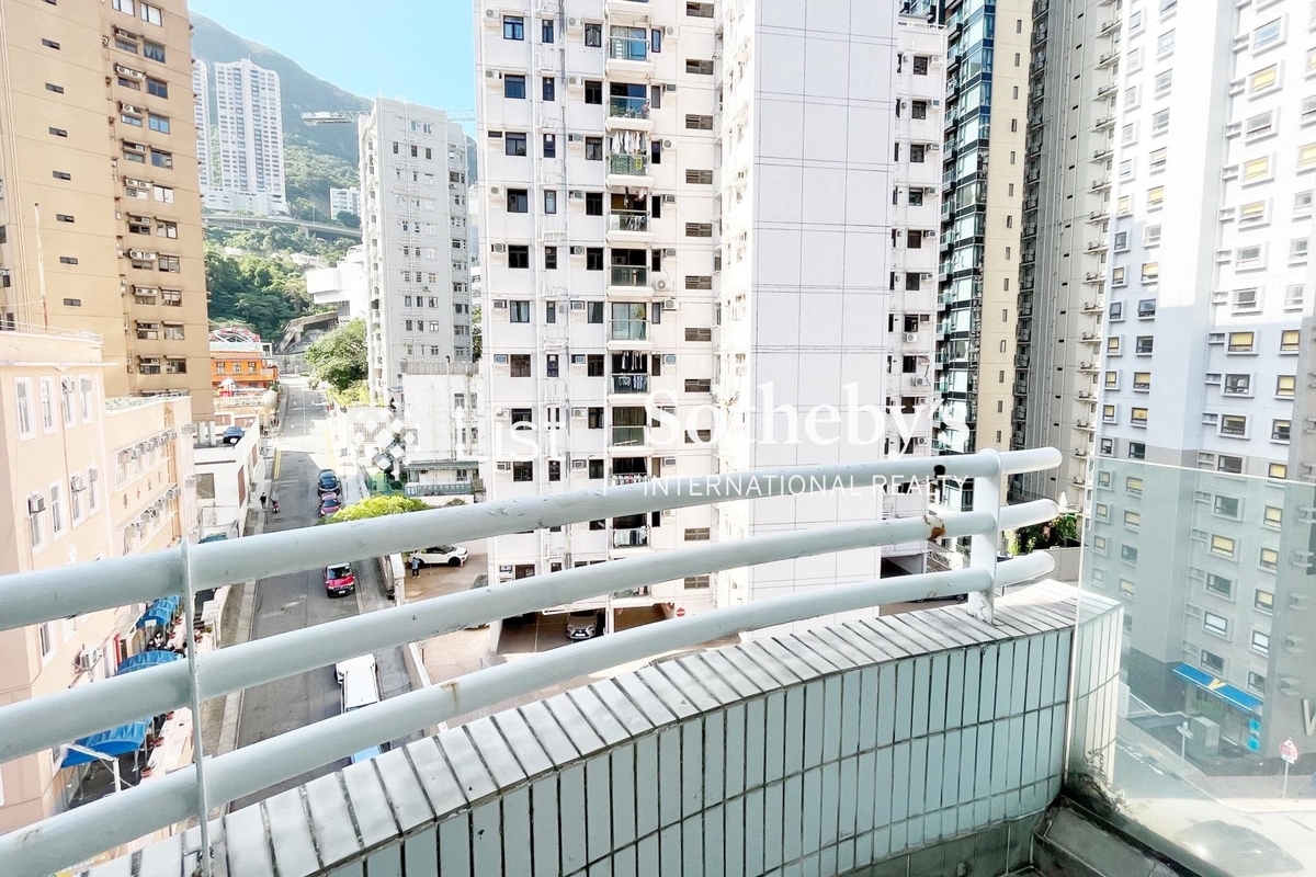 Riverain Valley 御駿居 | Balcony off Living and Dining Room