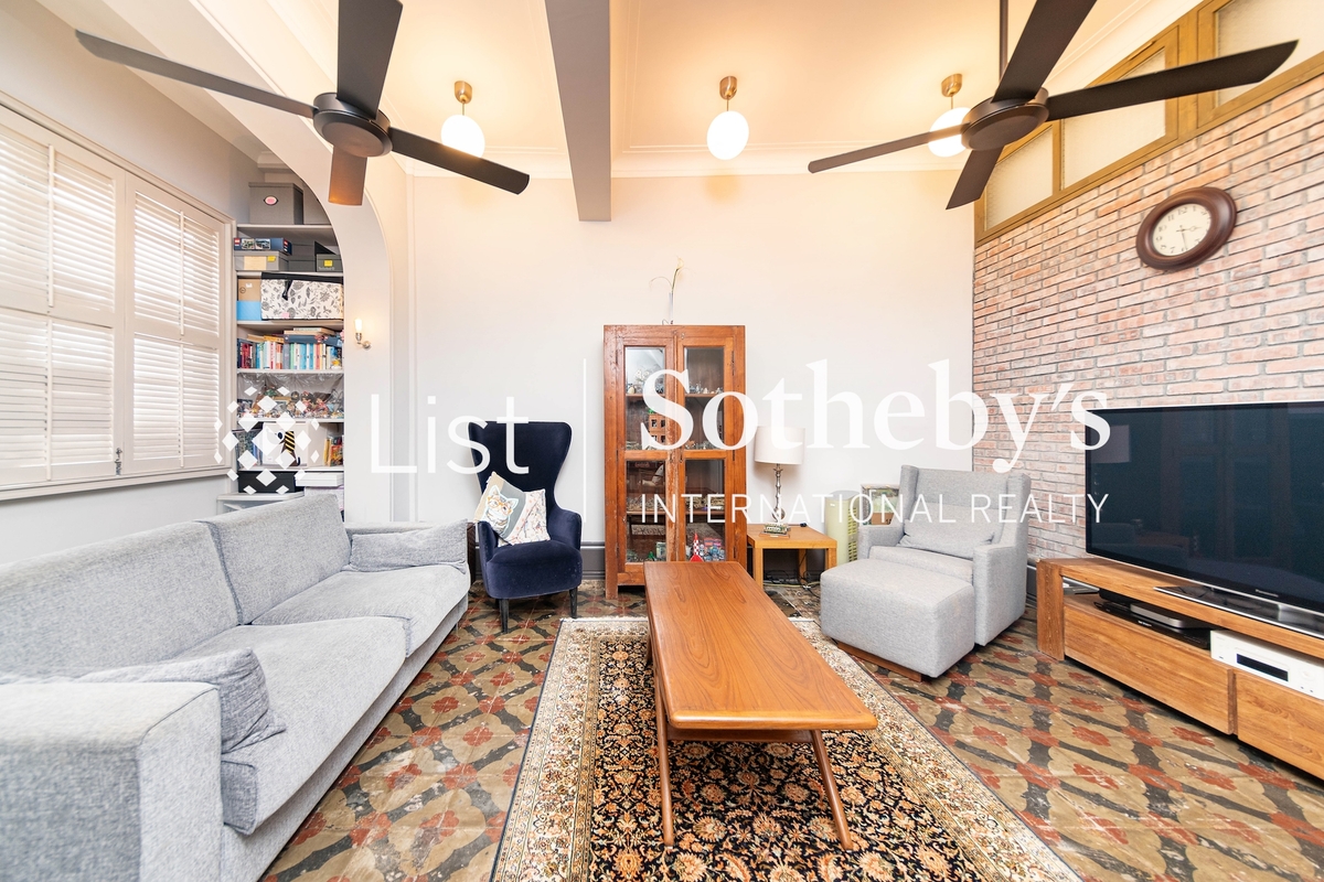 Nos. 9-11 Sing Woo Road 成和道9-11號 | Living and Dining Room