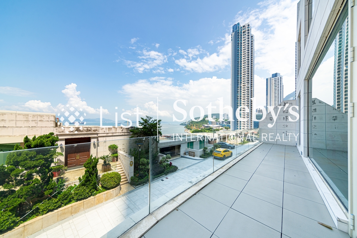 Residence Bel-Air Phase 5 Villa Bel-Air 贝沙湾 5期 洋房 | Balcony off Living and Dining Room