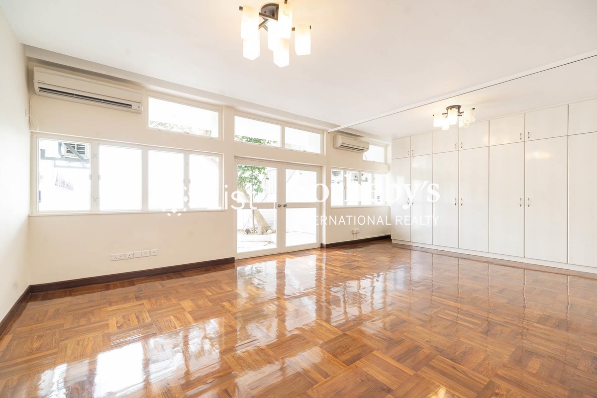 12-22 Black's Link 布力徑12-22號 | Second En-suite Bedroom