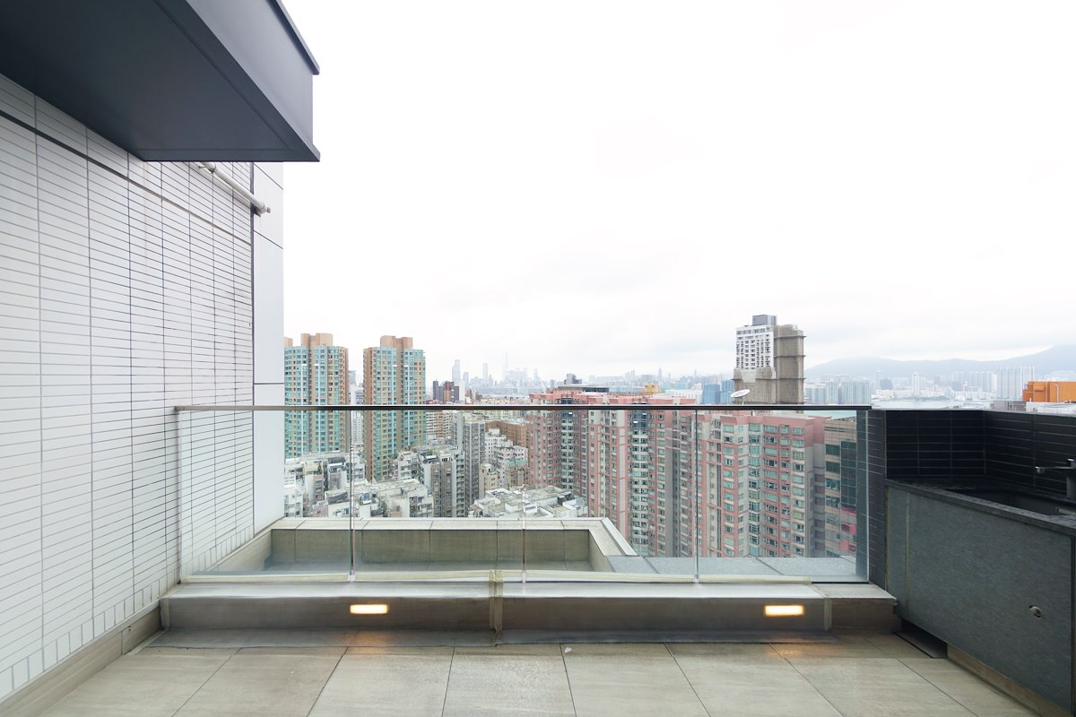 Fleur Pavilia 柏蔚山 | Private Terrace off Living and Dining Room