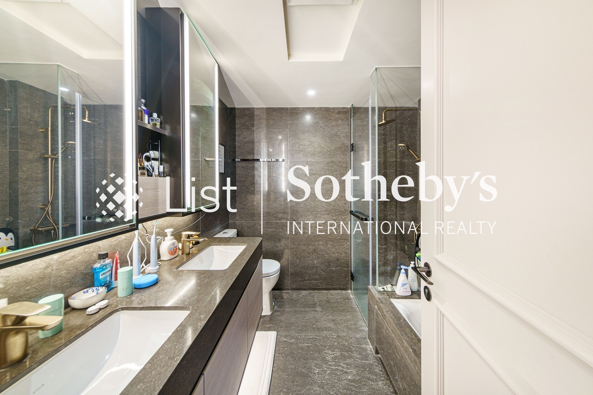 Fleur Pavilia 柏蔚山 | Master Bathroom