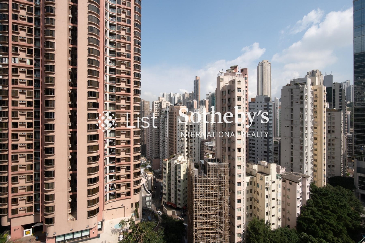 35-41 Village Terrace 山村臺35-41號 | View from Living and Dining Room