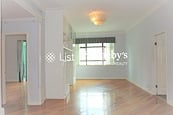 35-41 Village Terrace 山村臺35-41號 | Living and Dining Room