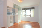35-41 Village Terrace 山村臺35-41號 | Living and Dining Room