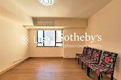Arbuthnot House 亞畢諾大廈 | Living and Dining Room