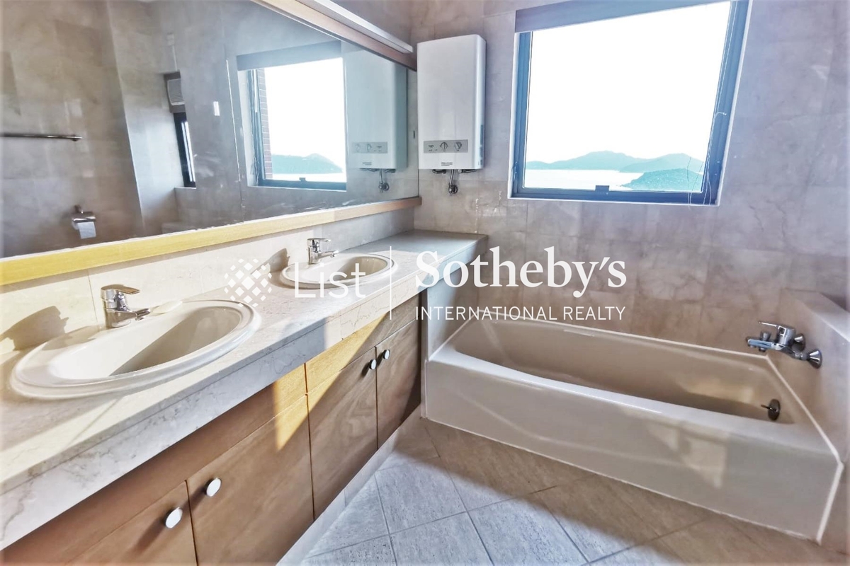 19-25 Horizon Drive 海天徑 19-25 號 | Master Bathroom