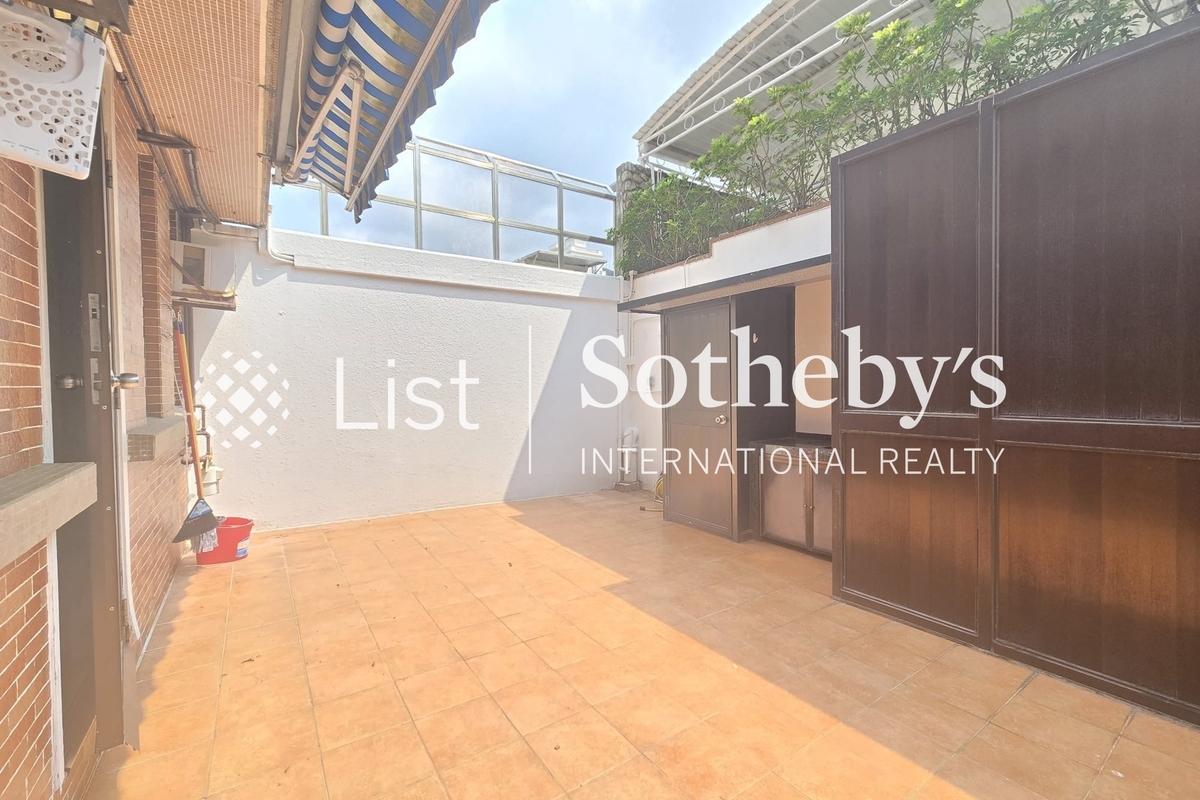 19-25 Horizon Drive 海天徑 19-25 號 | Backyard