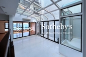 19-25 Horizon Drive 海天徑 19-25 號 | Private skylight Terrace off Living and Dining Room