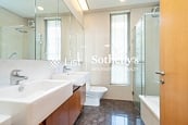No. 68 Mount Davis Road 摩星嶺道68號 | Master Bathroom