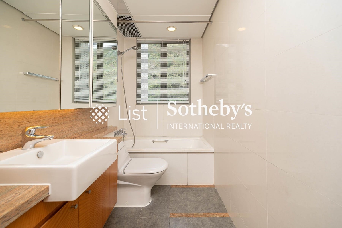 No. 68 Mount Davis Road 摩星嶺道68號 | Second En-suite Bathroom