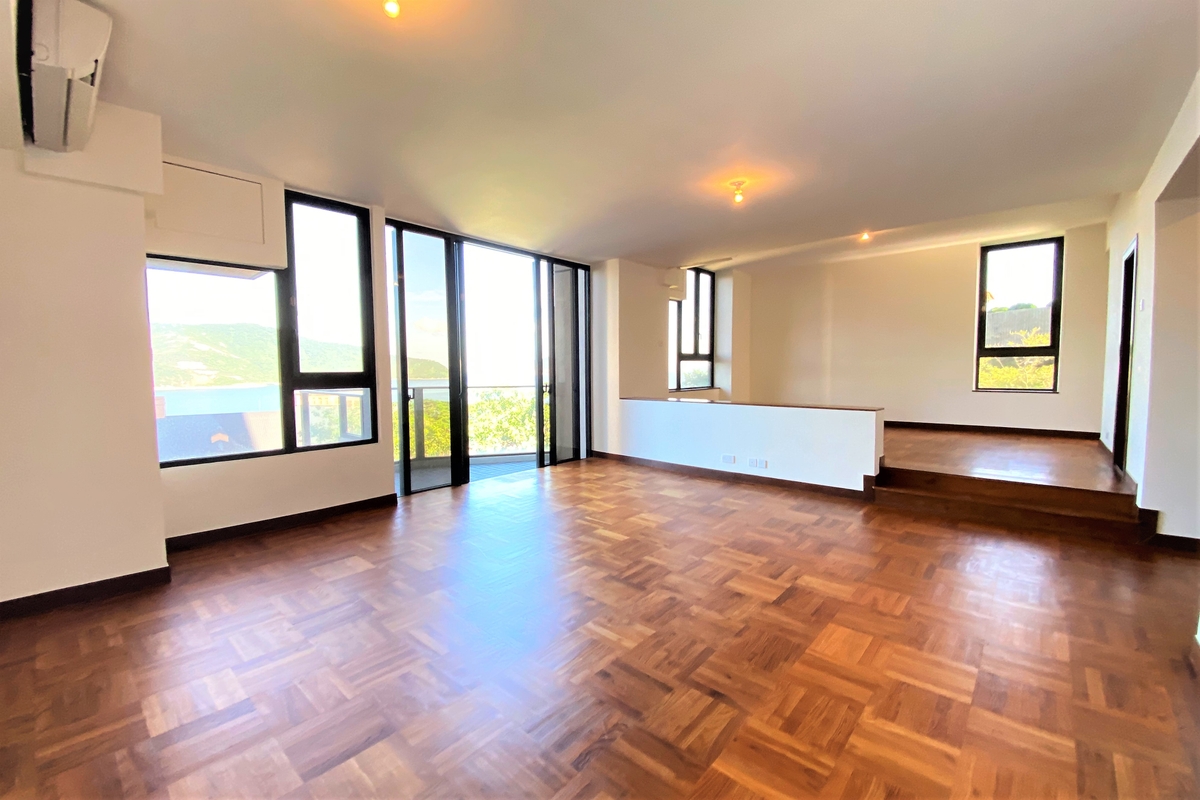 The Manhattan 曼克頓花園 | Living and Dining Rooms