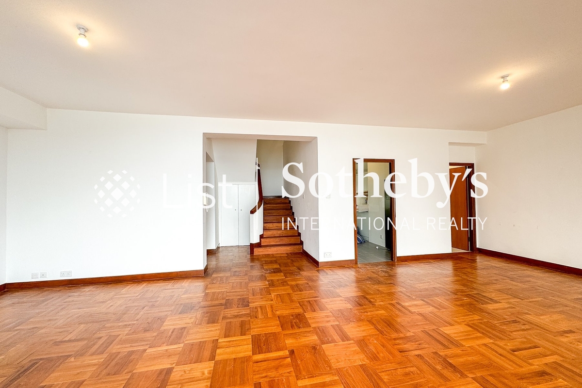 The Manhattan 曼克頓花園 | Living and Dining Room