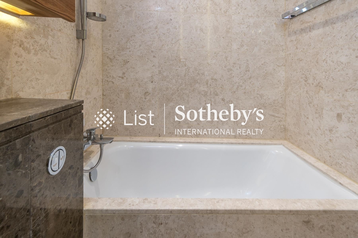 Jones Hive 雋琚 | Guest Bathroom