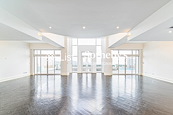 No. 84 Peak Road 山頂道84號 | Living and Dining Room