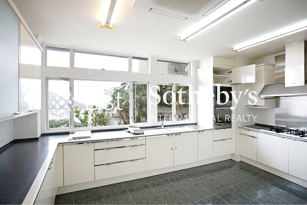 Faber Villa 輝百苑 | Kitchen