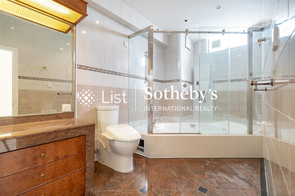 Belgravia Heights 碧濤閣 | Master Bathroom