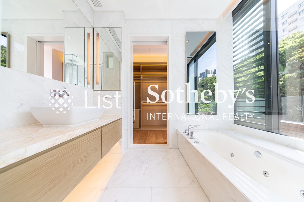 7-15 Mount Kellett Road 加列山道7-15號 | Master Bathroom