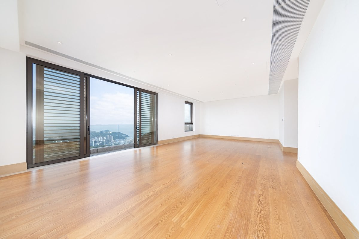 7-15 Mount Kellett Road 加列山道7-15號 | Living and Dining Room