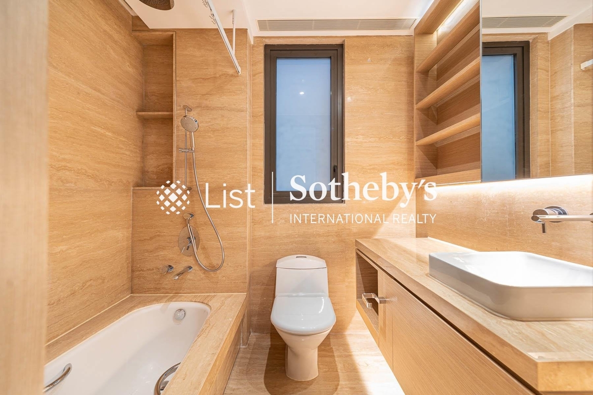 7-15 Mount Kellett Road 加列山道7-15號 | Second En-suite Bathroom