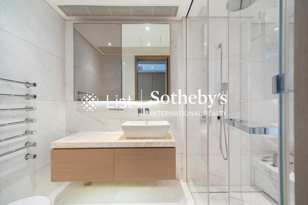 7-15 Mount Kellett Road 加列山道7-15號 | Master Bathroom