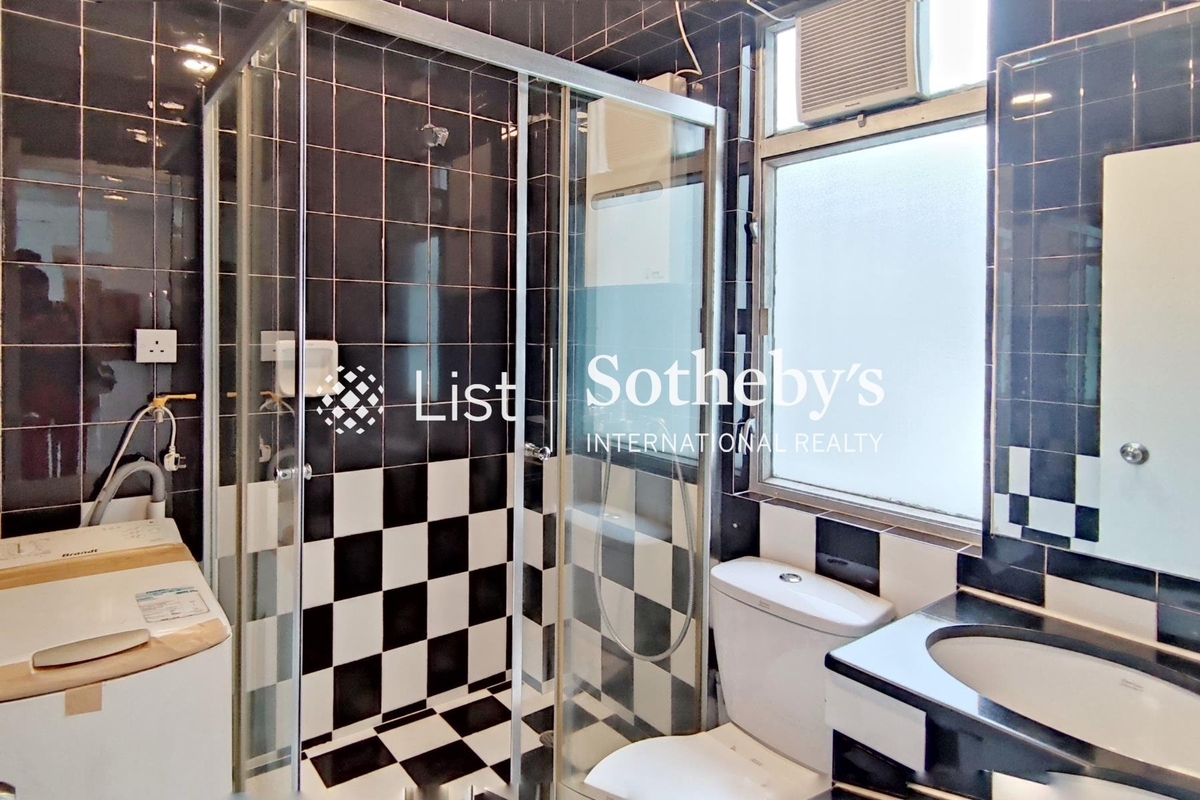 Kingsfield Tower 景輝大廈 | Guest Bathroom