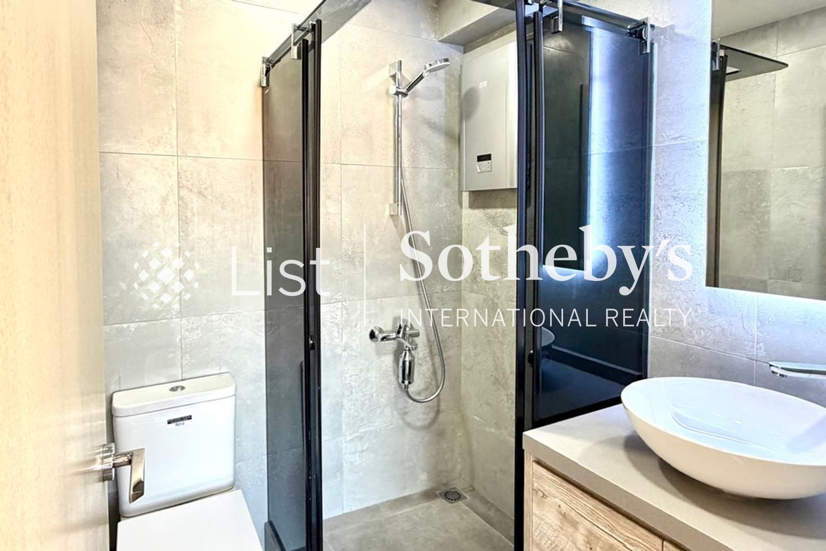 Kingsfield Tower 景輝大廈 | Guest Bathroom