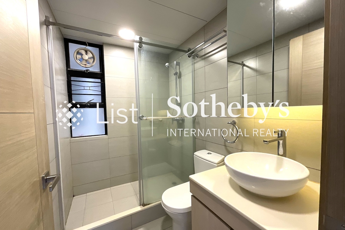 Ronsdale Garden 龍華花園 | Guest Bathroom