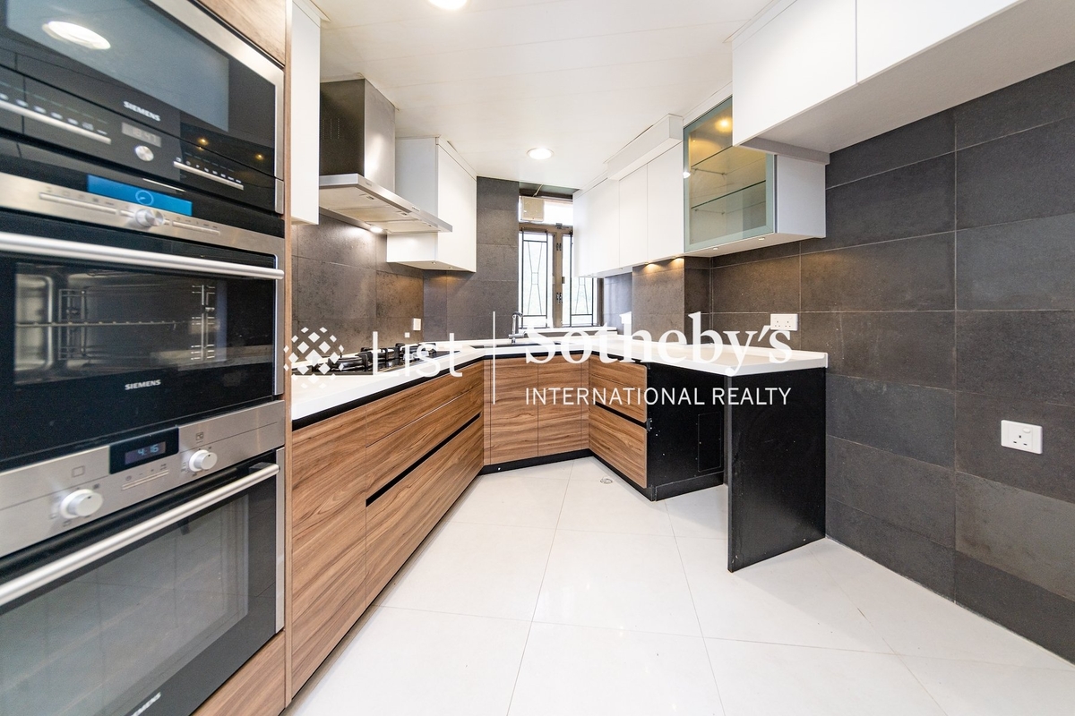 Ronsdale Garden 龍華花園 | Kitchen