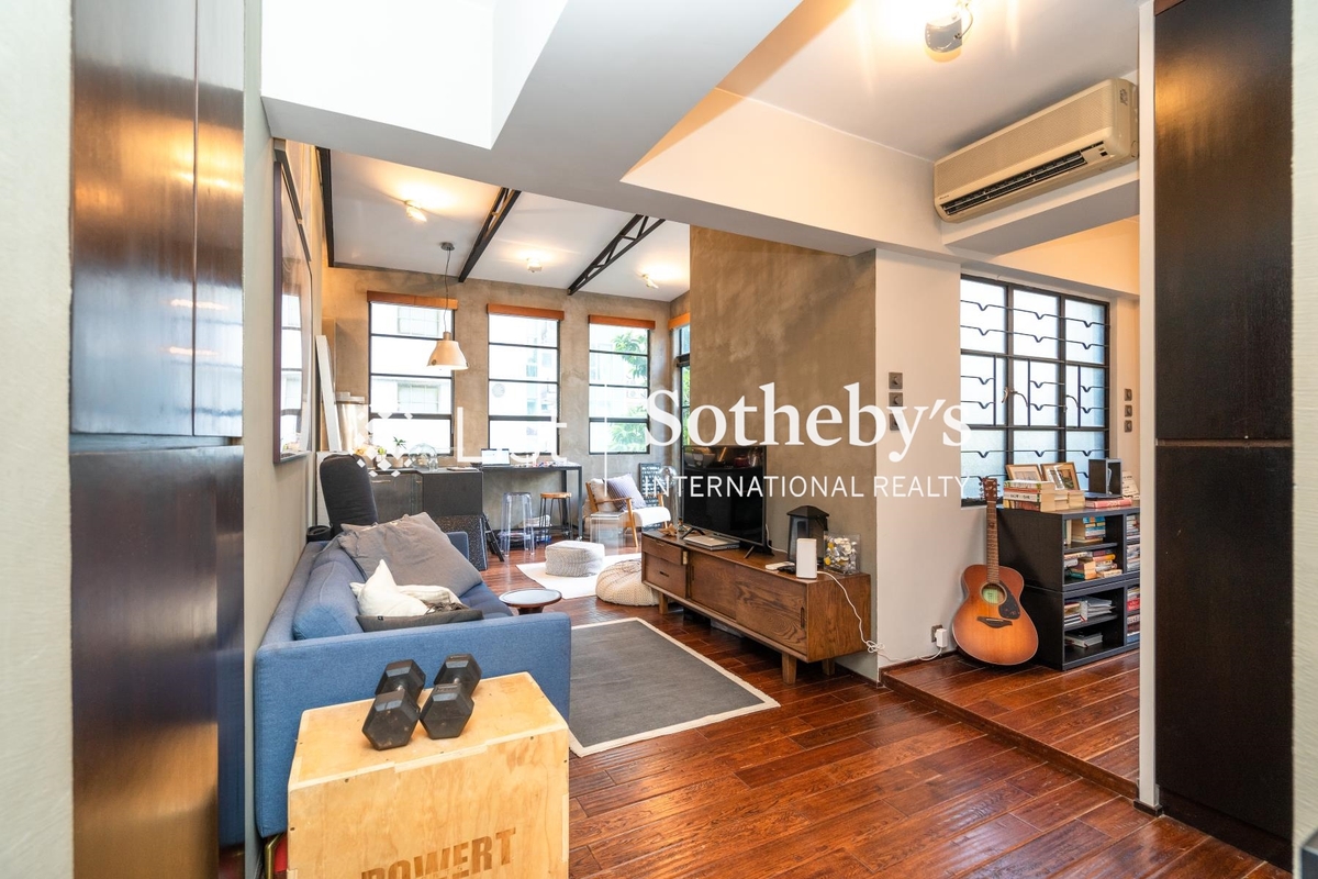 1 U Lam Terrace 裕林臺 1 號 | Living and Dining Room