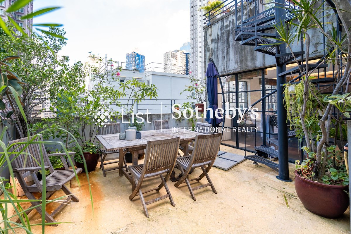 U Lam Terrace 1 裕林臺 1 號 | Private Terrace off Living and Dining Room