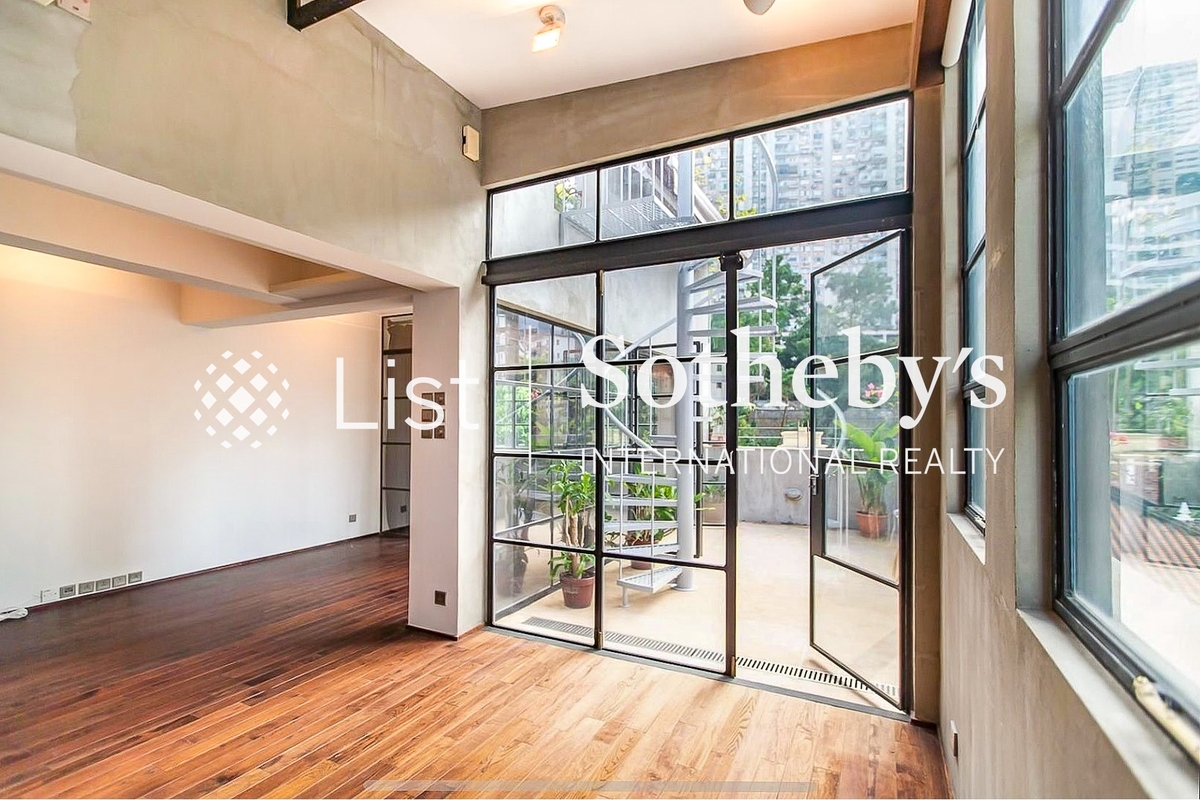 1 U Lam Terrace 裕林臺 1 號 | Living and Dining Room