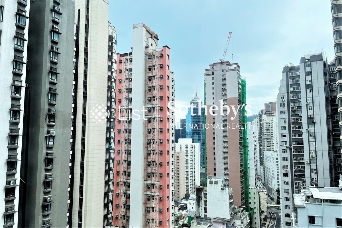 Alassio 殷然 | View from Living and Dining Room