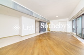 3 Macdonnell Road 麦当劳道3号 | Living and Dining Room