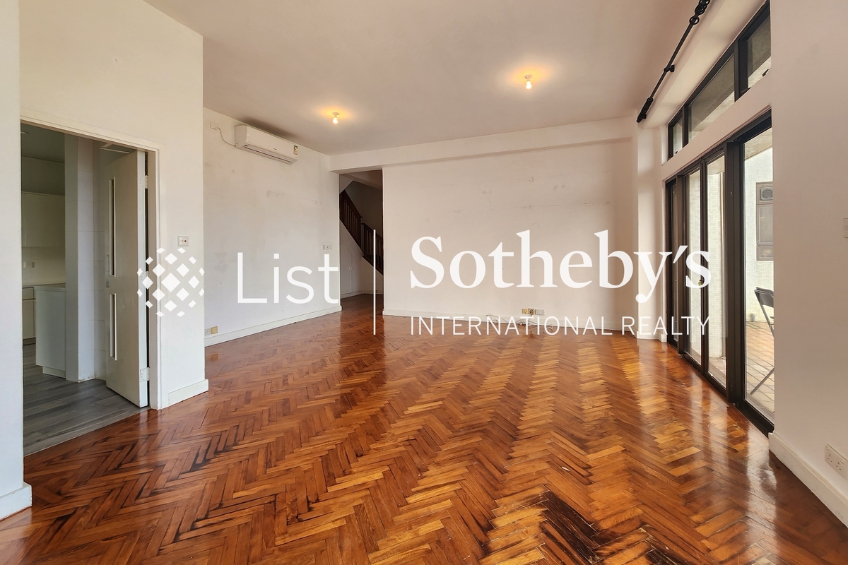 No. 46 Tai Tam Road 大澤道46號 | Living and Dining Room