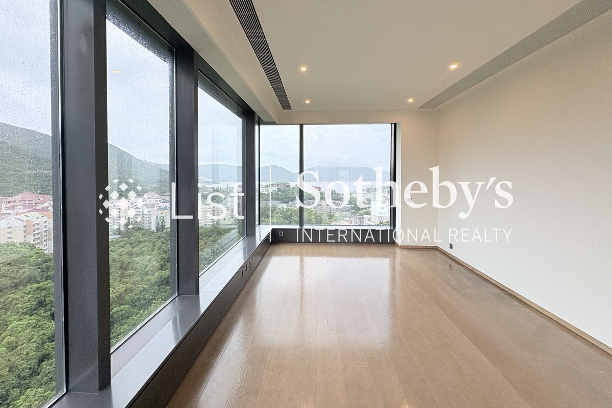 No. 11 Ching Sau Lane 靜修里11號 | Master Bedroom